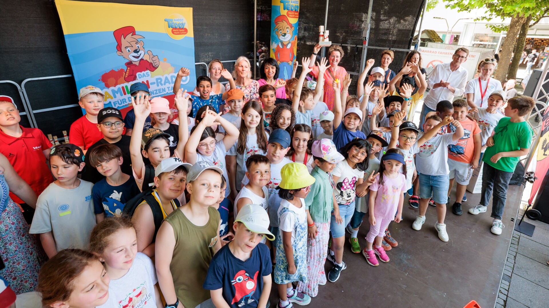 Rekordbeteiligung beim 24-Tage-Lauf für Kinderrechte – Schul-Challenge feiert erfolgreichen Einstand